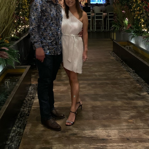 NWT retrofete Ella Dress in Champagne - Picture 5 of 5